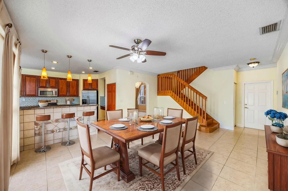 Photo of 6145 Indian Forest Circle