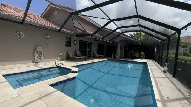 Photo of 425 Deer Creek Path E