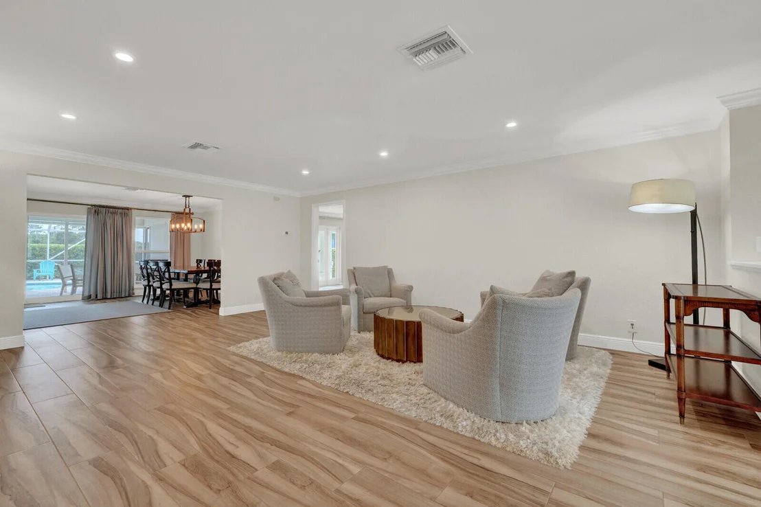 Photo of 341 Glenbrook Drive