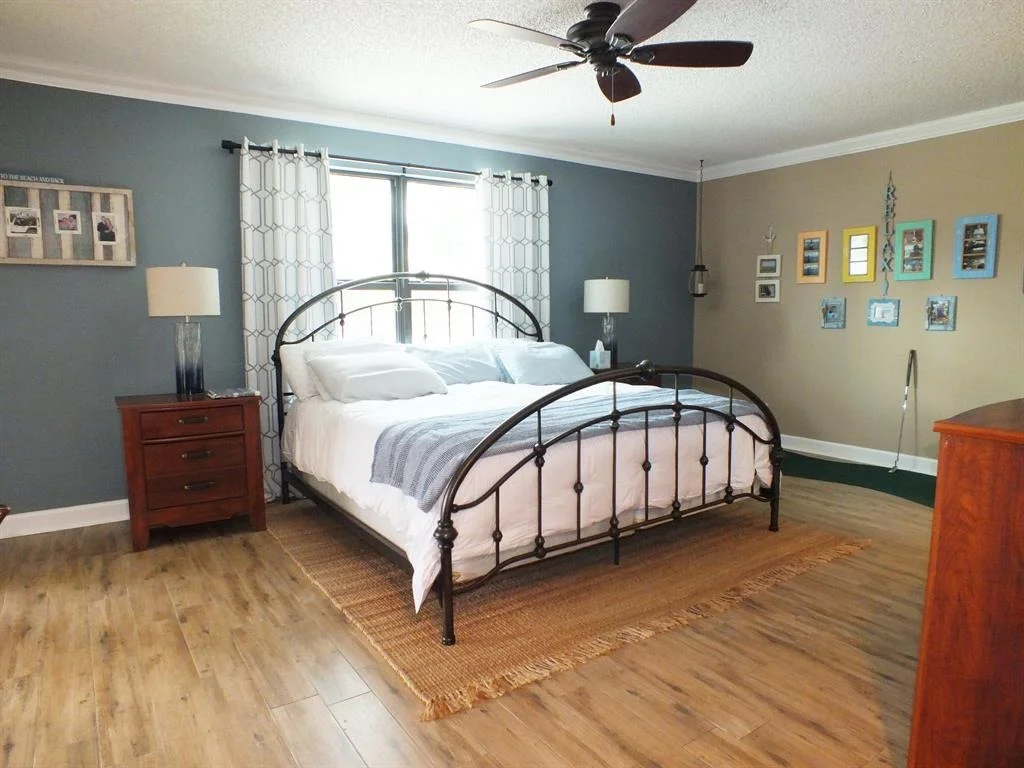 Photo of 115 Laurel Way