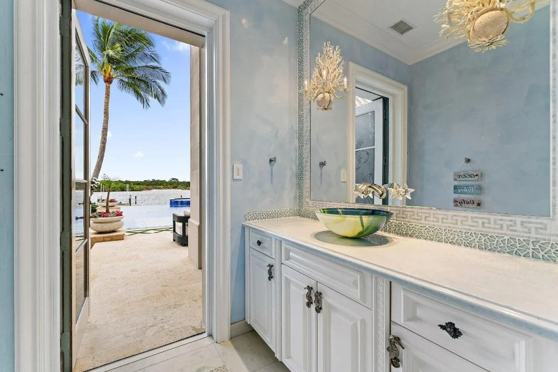 Photo of 372 Regatta Drive