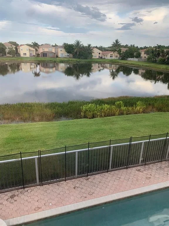 Photo of 5320 Moon Shadow Lane