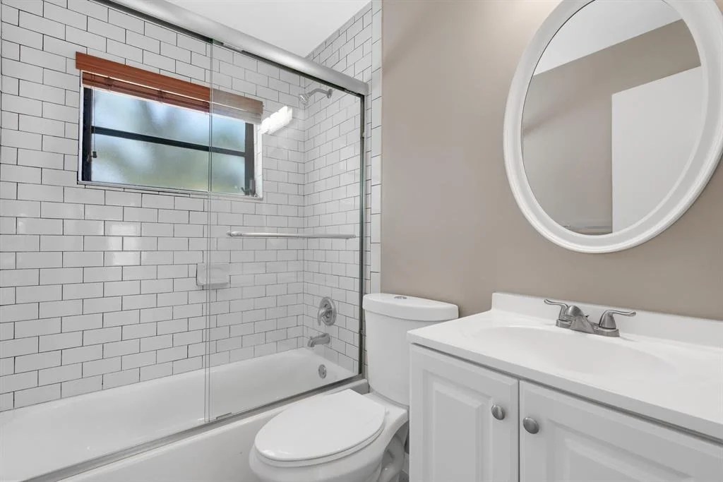 Photo of 4353 Gulfstream Road