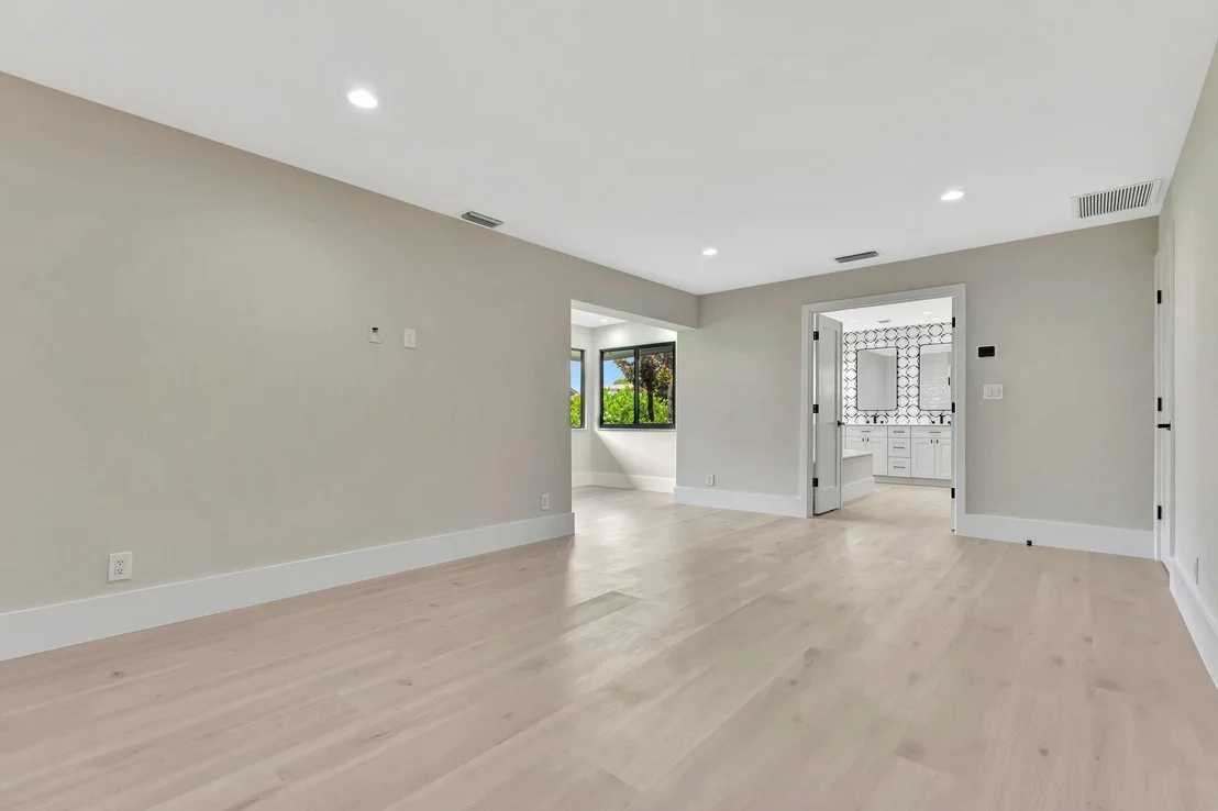 Photo of 5011 Pineview Circle