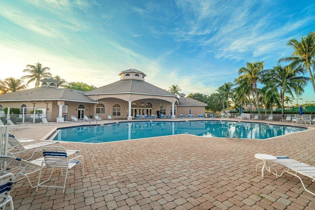 Photo of 8590 Lineyard Cay