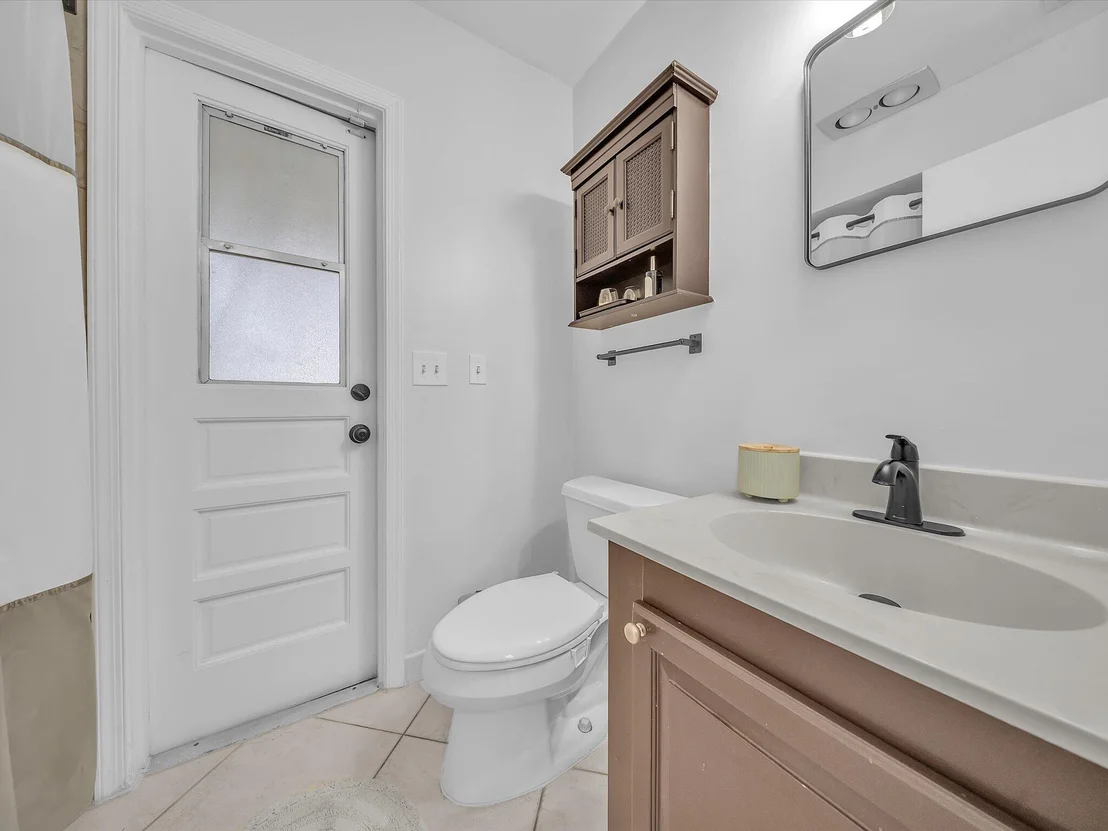 Photo of 9651 CONCH SHELL Manor