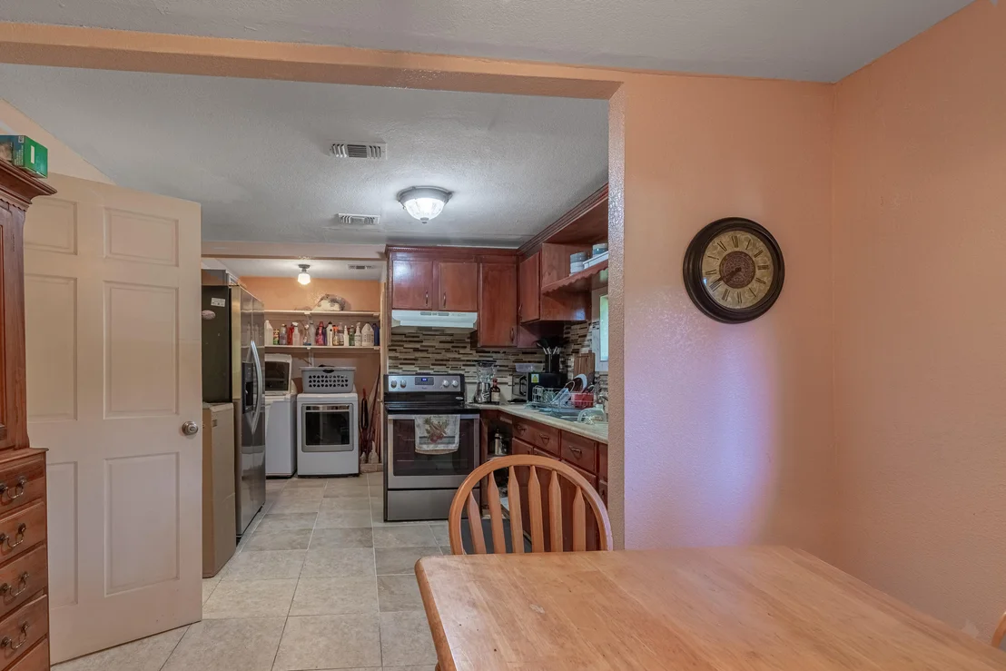 Photo of 2943 B Road