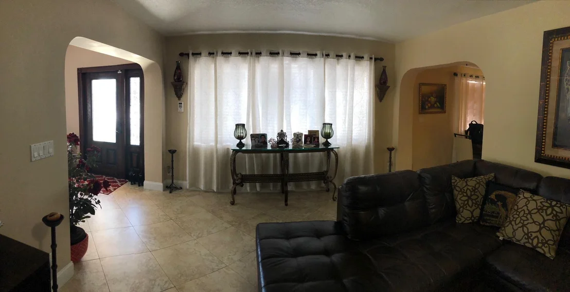Photo of 819 Colonial Road