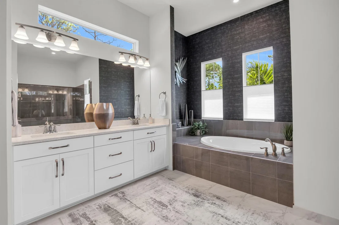 Photo of 718 SW Riverwatch Place