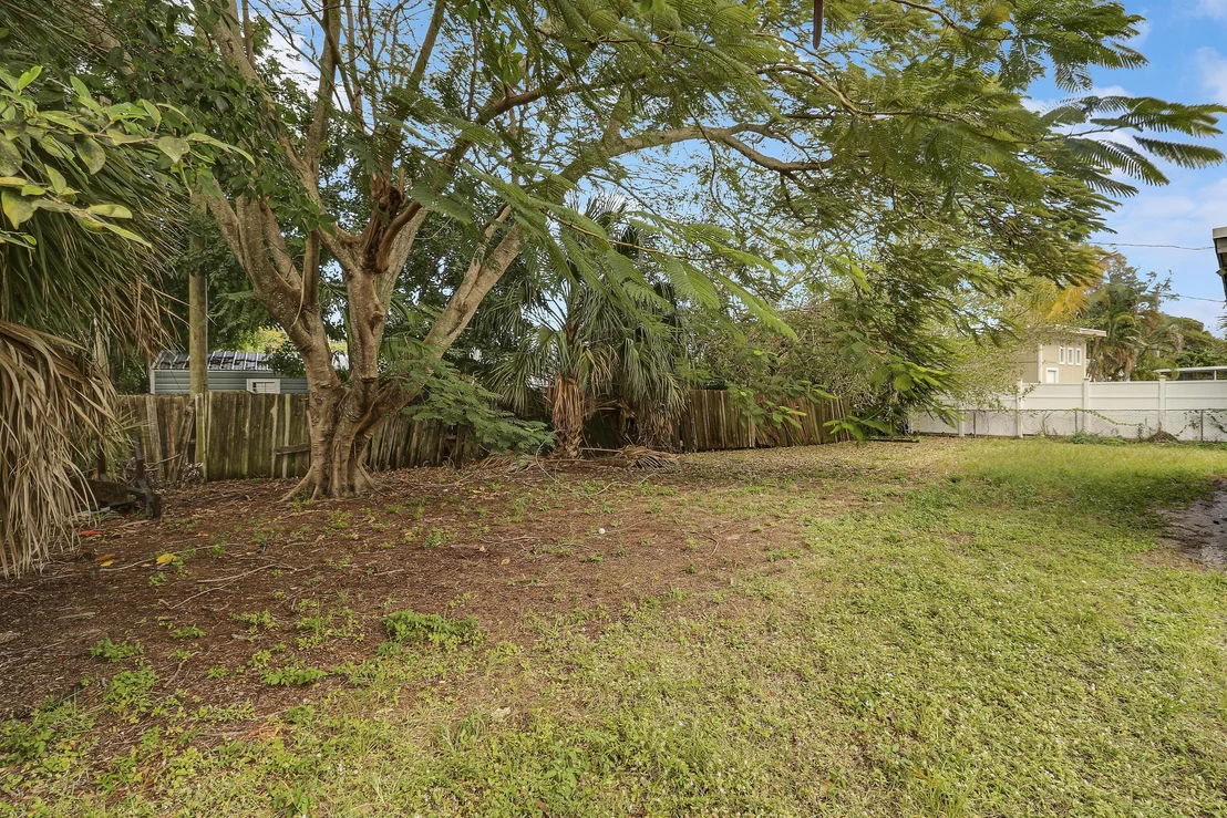 Photo of 935 Orange Drive