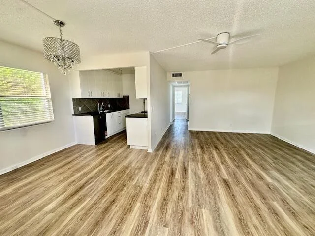 Photo of 3080 Cornwall D
