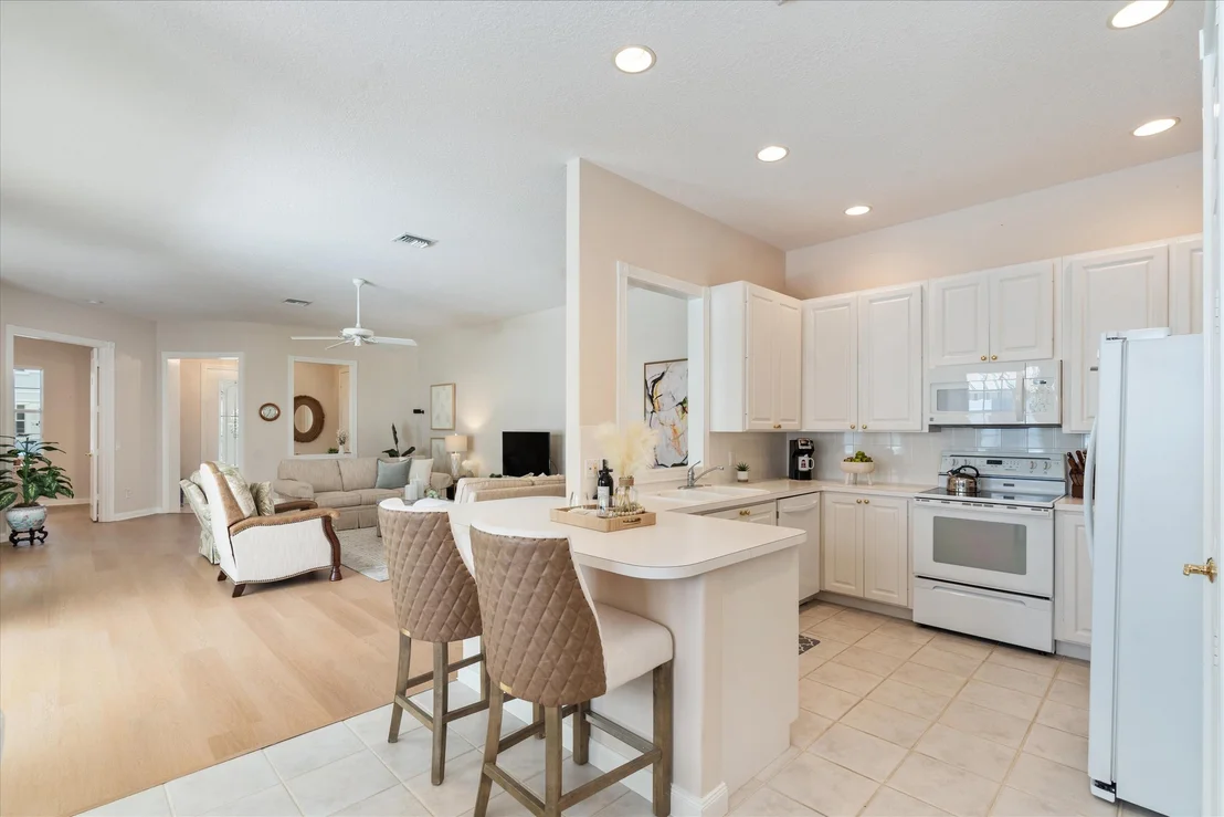 Photo of 122 Date Palm Drive