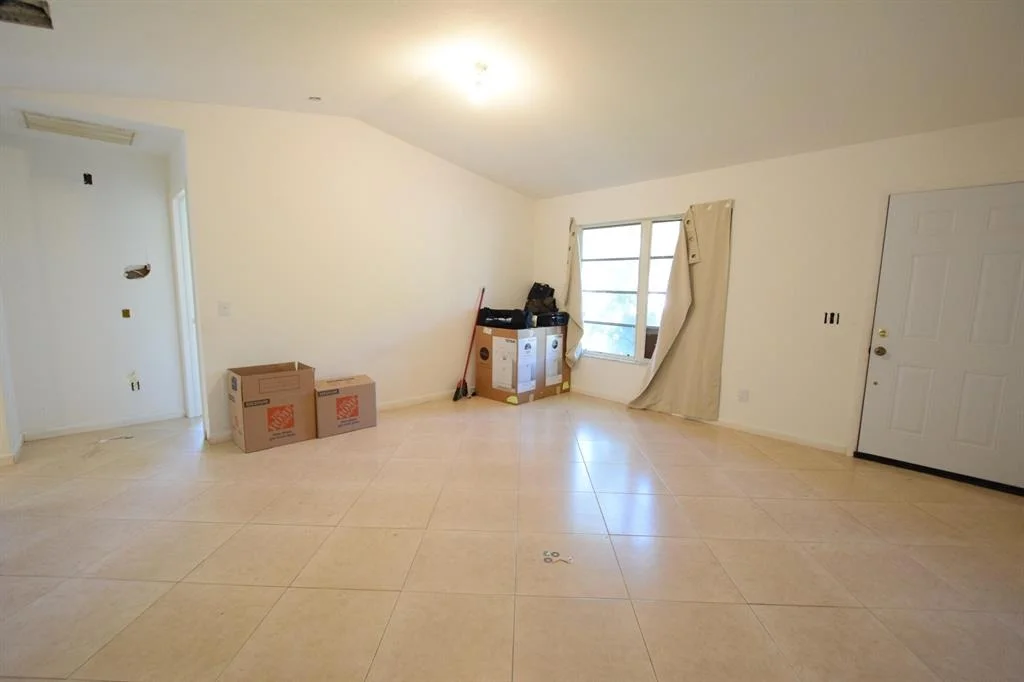Photo of 5588 SE Avalon Drive