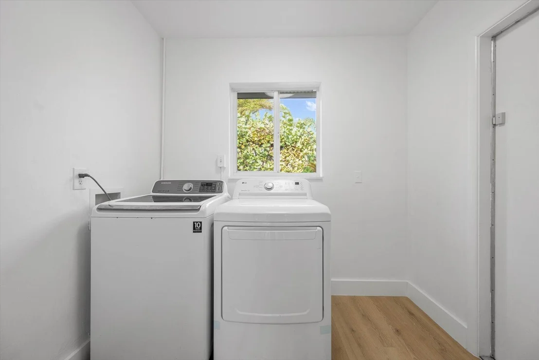 Photo of 390 Neptune Road
