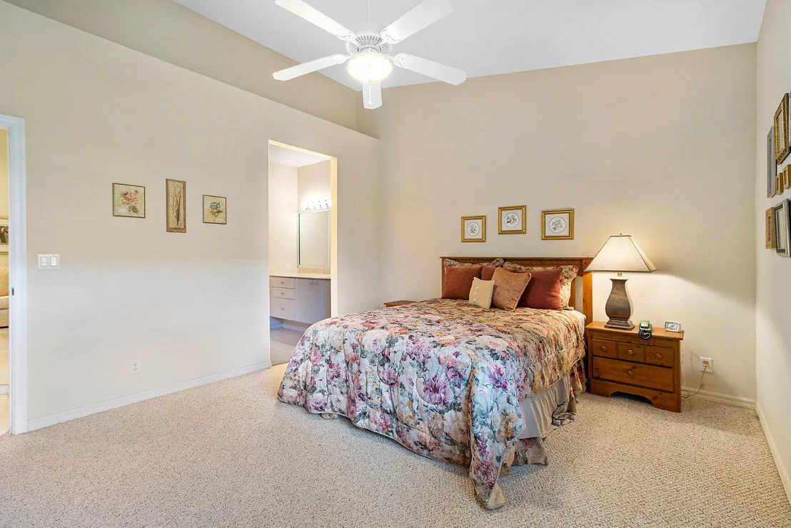 Photo of 6253 Heliconia Road