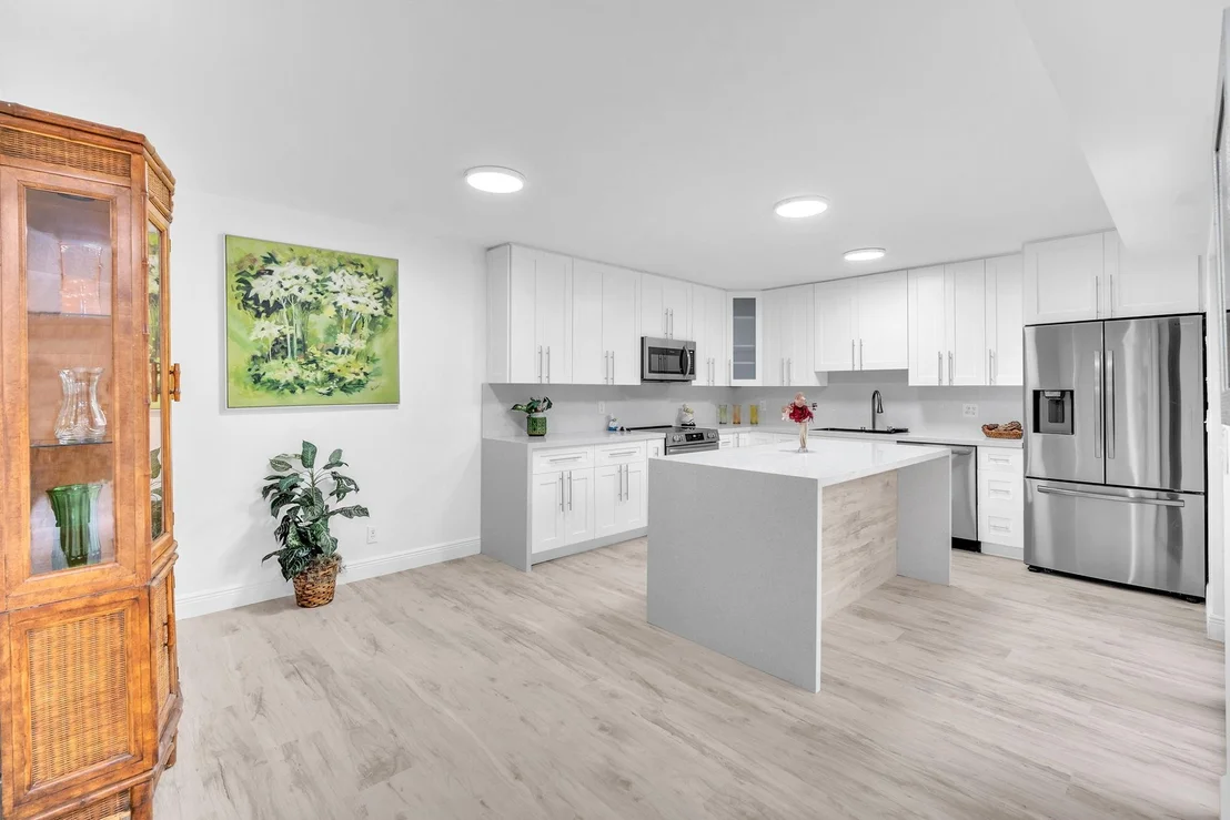 Photo of Unit 21C at 1420 Ocean Way
