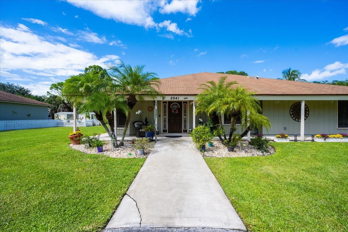 Photo of 8941 Yearling Drive