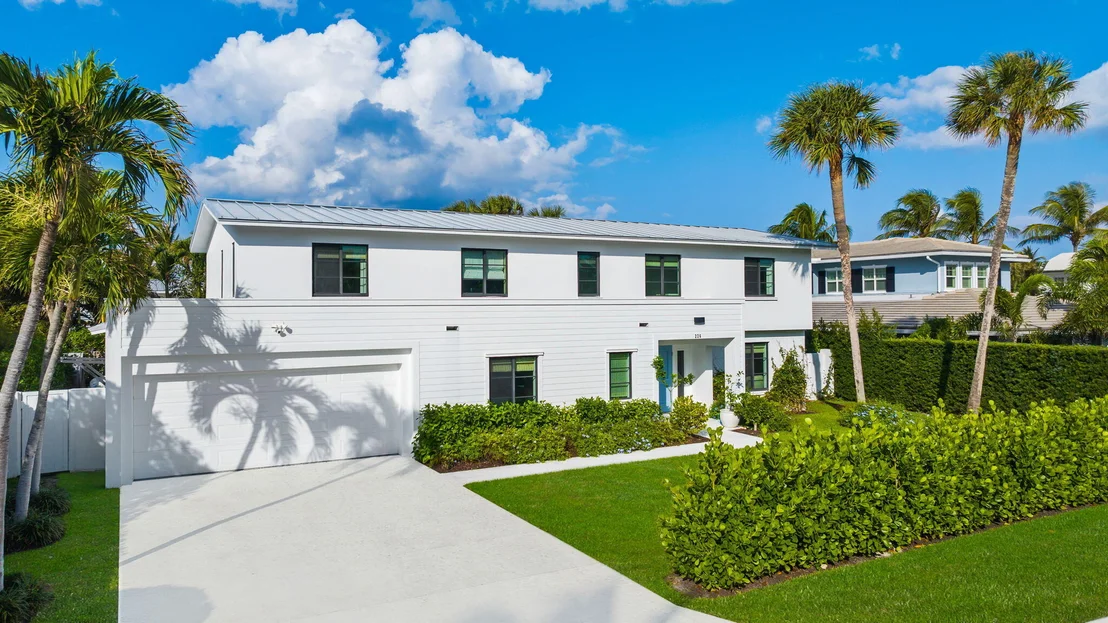 Photo of 226 Cove Place