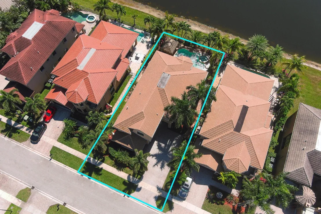 Photo of 3473 Collonade Drive