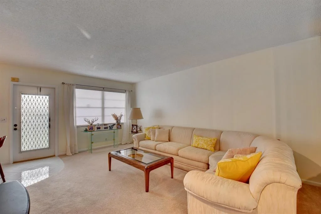 Photo of 3017 Exeter A