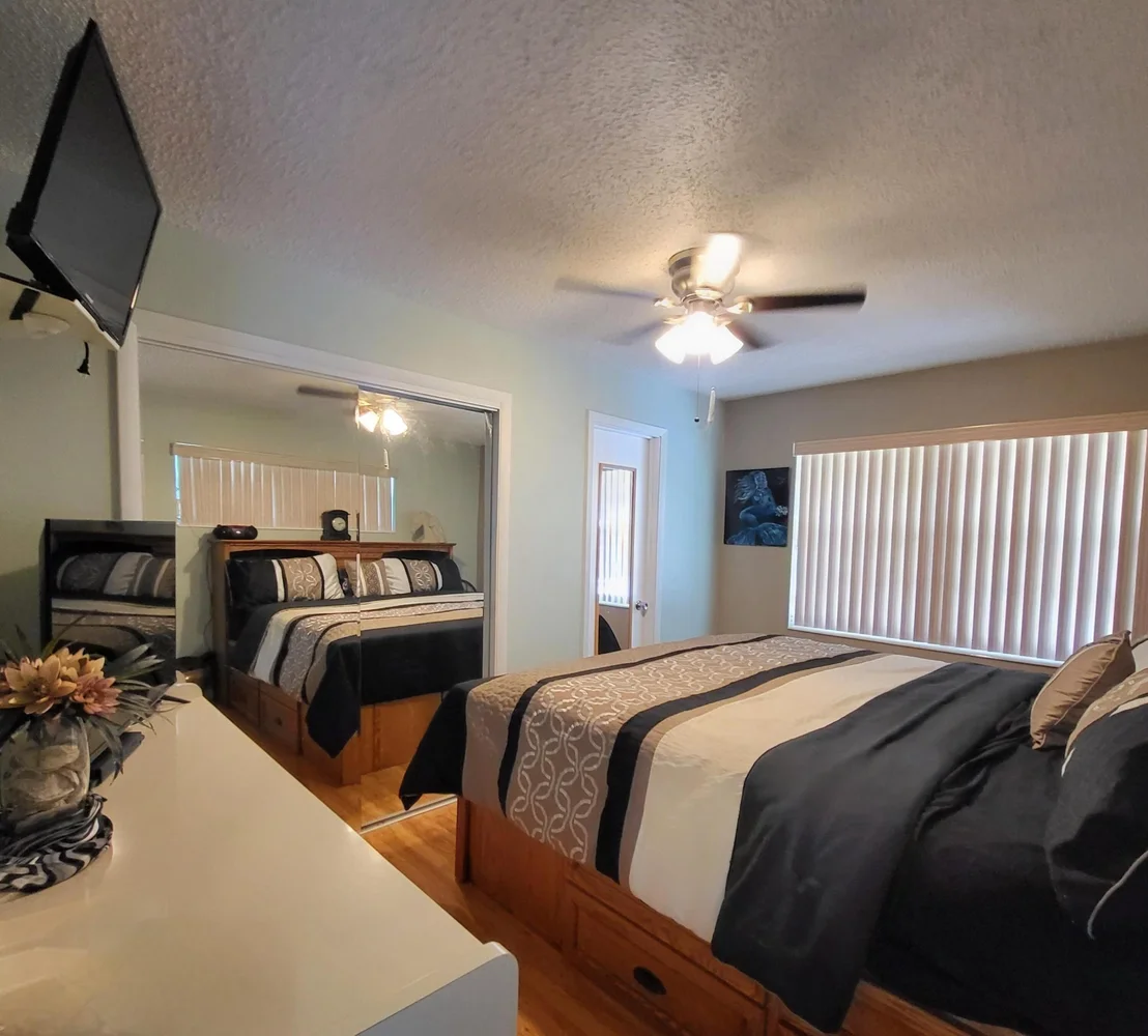 Photo of 2928 SE 27th Street