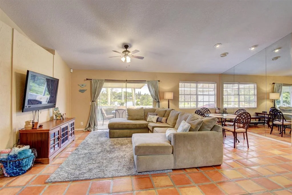 Photo of 1840 Edgewater Drive