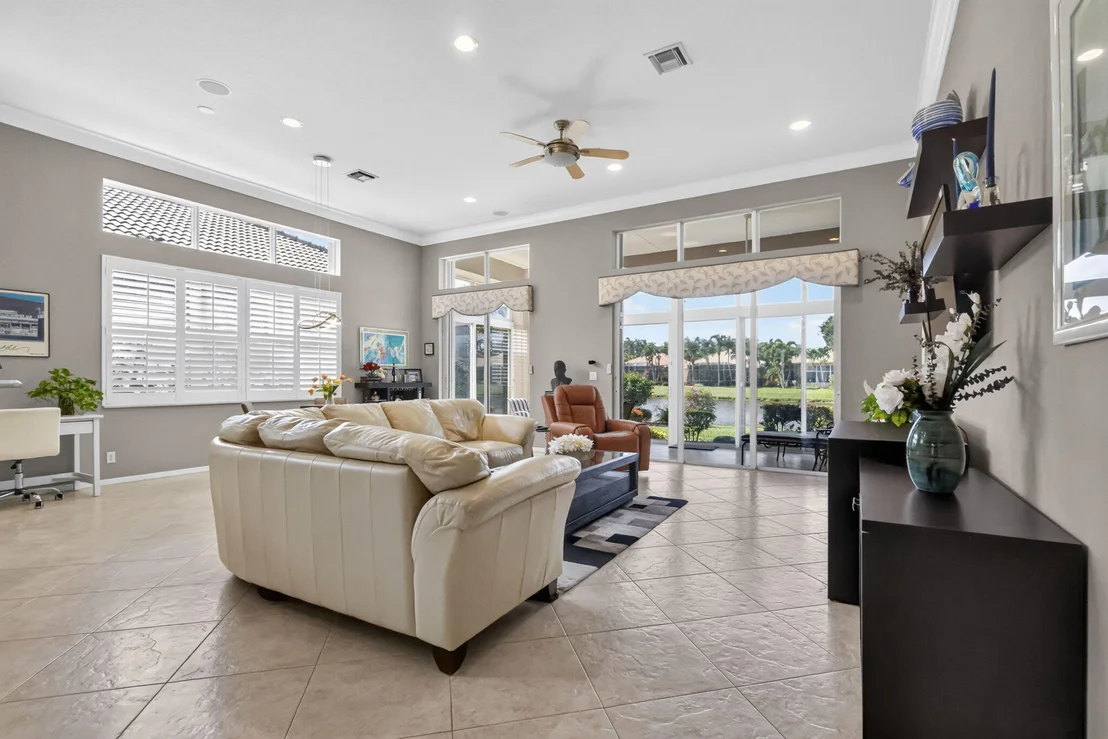 Photo of 7067 VENETO Drive