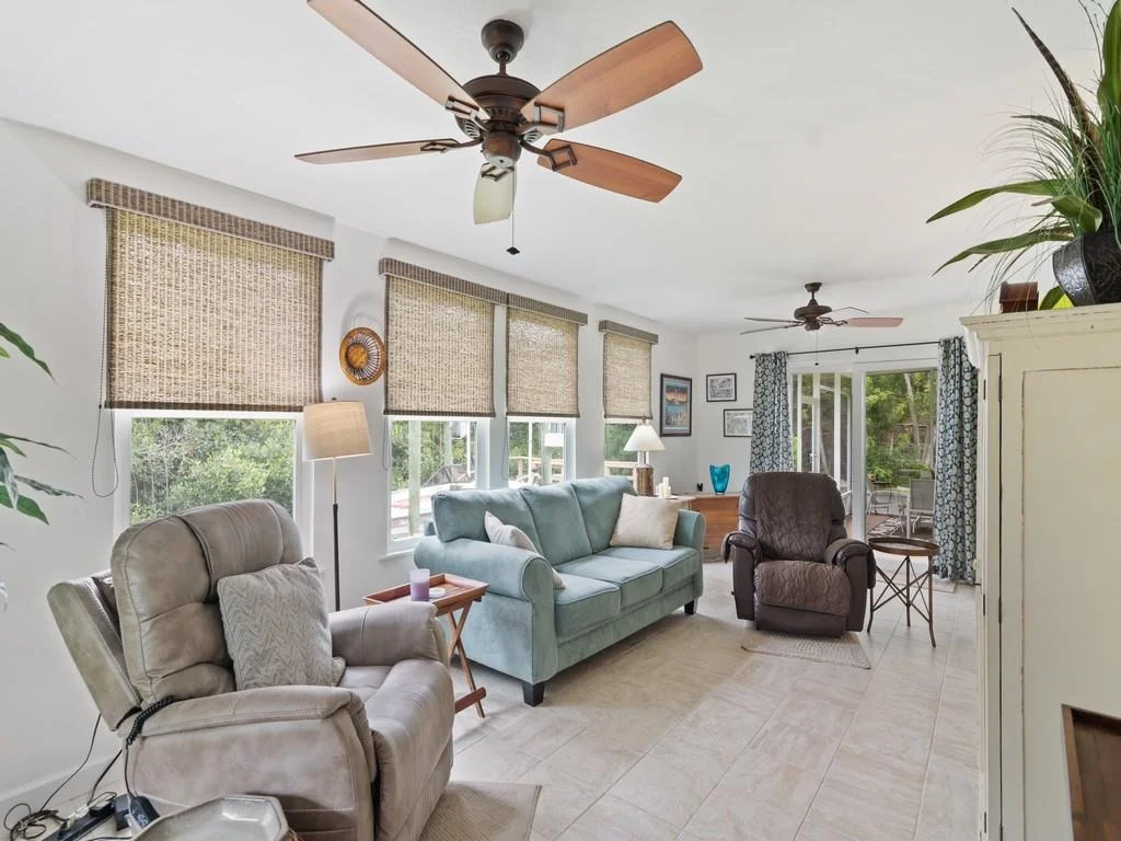 Photo of 285 Live Oak Drive