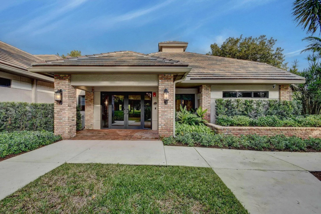 Photo of 3170 Equestrian Drive