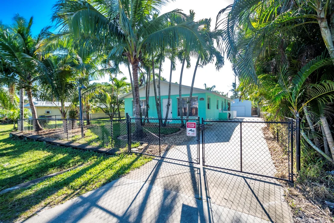 Photo of 3108 SE Iris Street