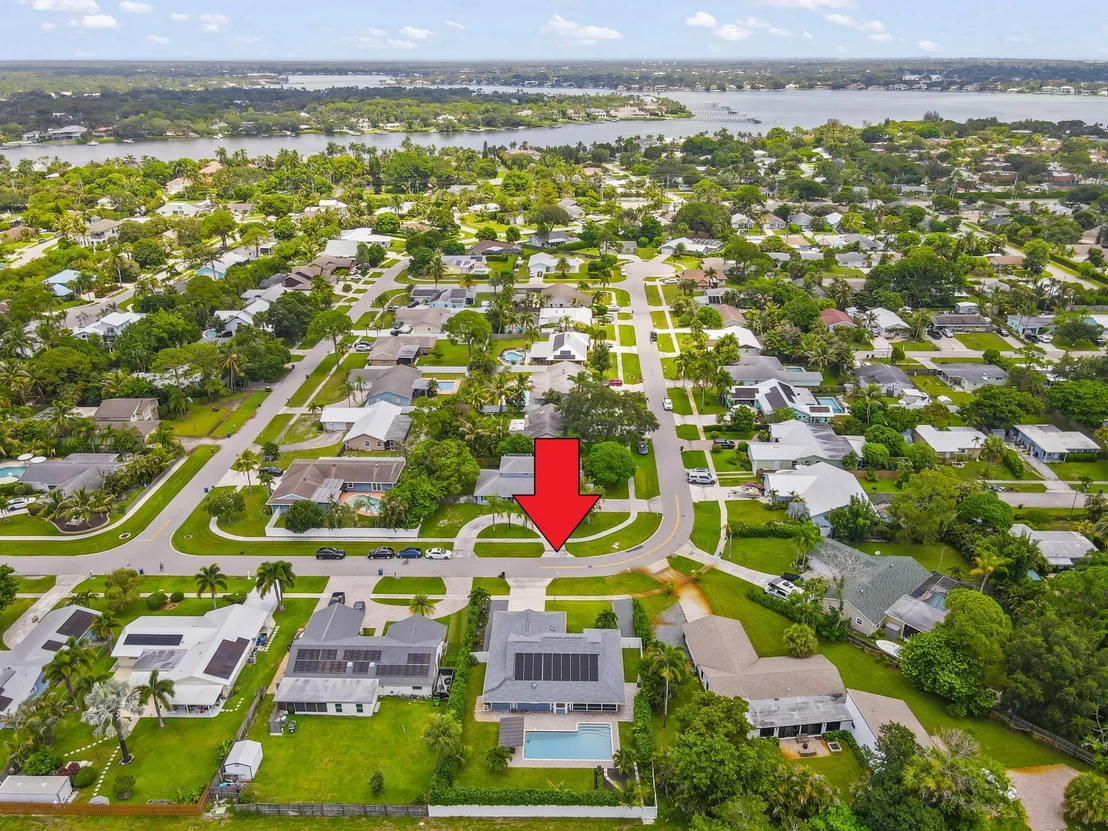 Photo of 1102 Kriss Lane