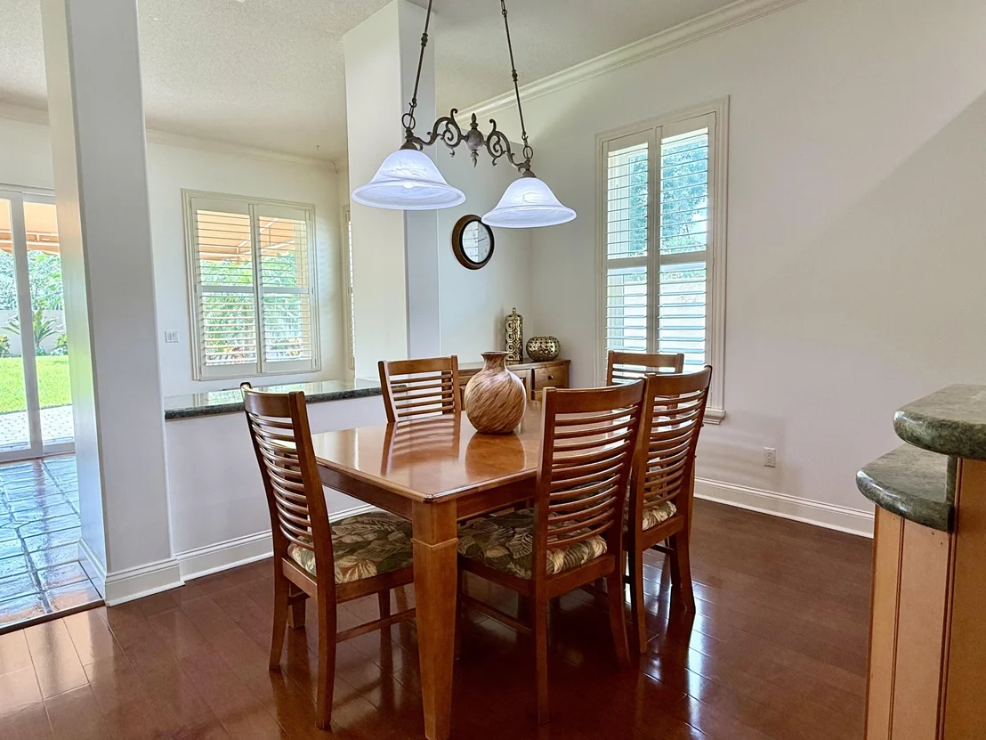Photo of 187 Hampton Circle