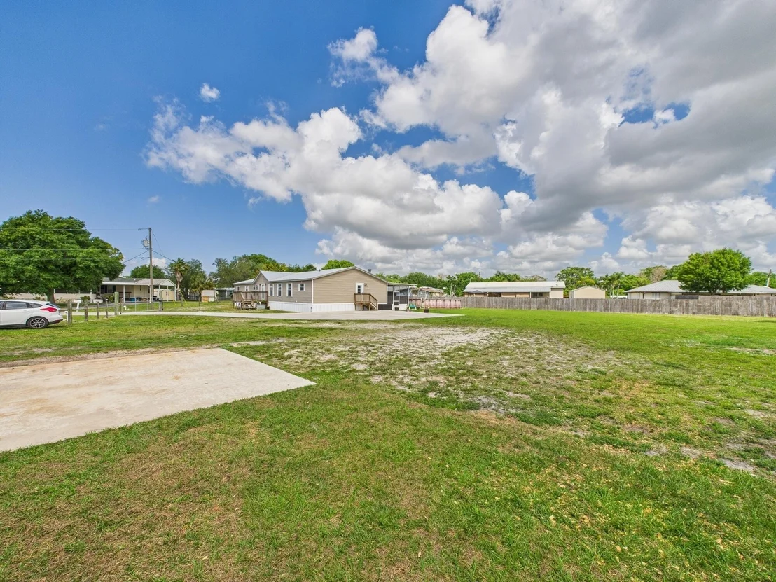 Photo of 2452 SE 21st Terrace
