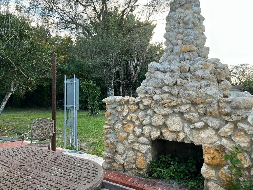 Photo of 359 W D Road