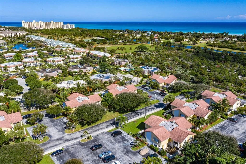 Photo of 242 Seabreeze Circle