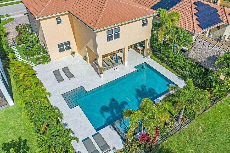 Photo of 160 Rudder Cay Way