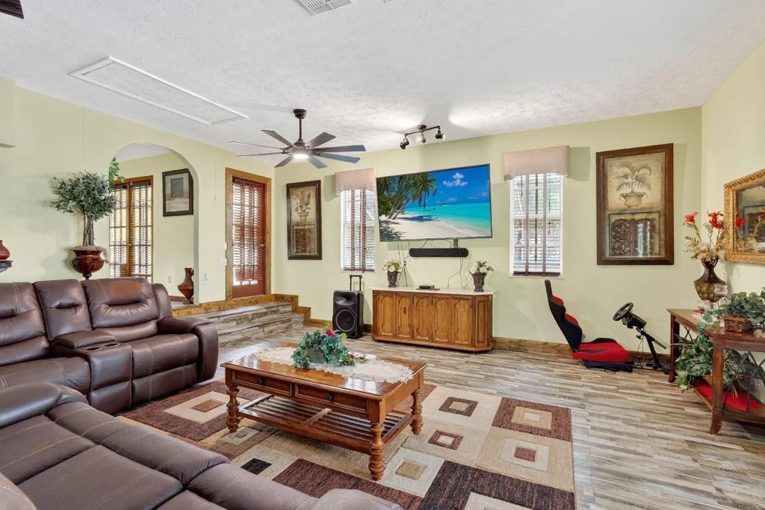 Photo of 600 Gopher Hill Road