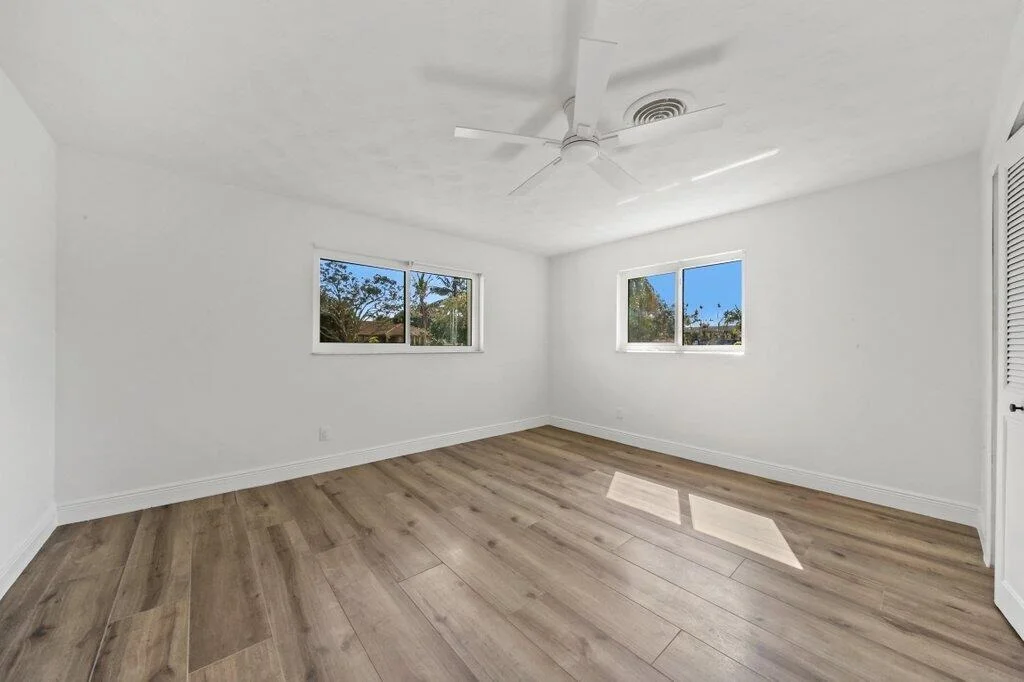 Photo of 2416 NW Everglades Boulevard