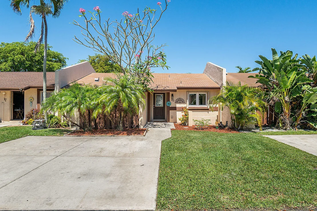 Photo of 15 Knightsbridge Lane