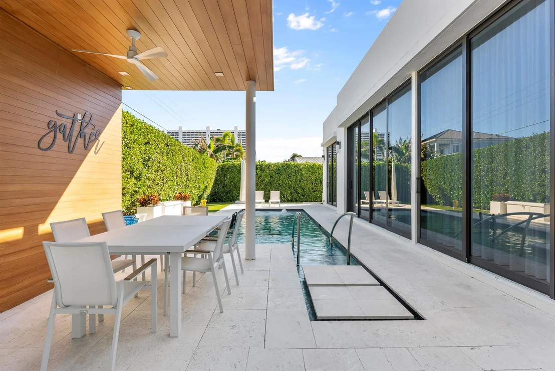 Photo of 811 Granada Drive