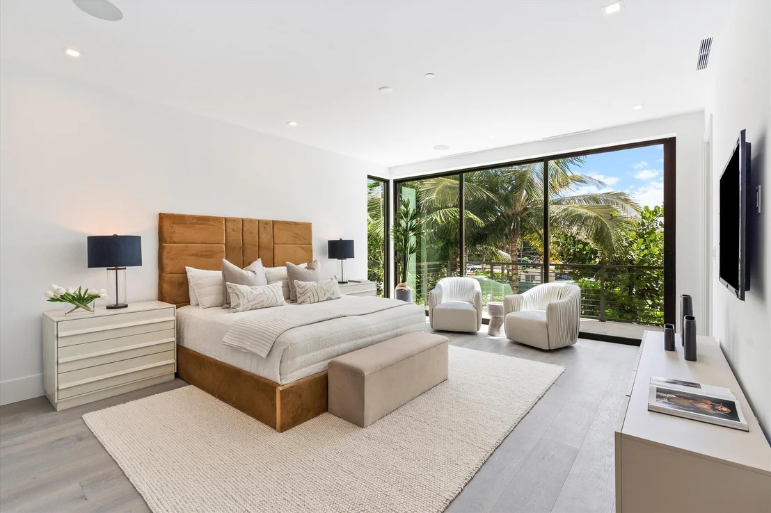 Photo of 1068 Del Harbour Drive