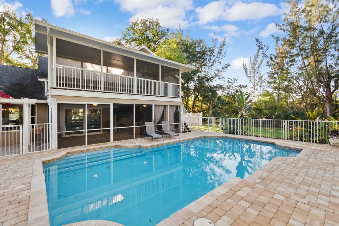 Photo of 965 Whippoorwill Row