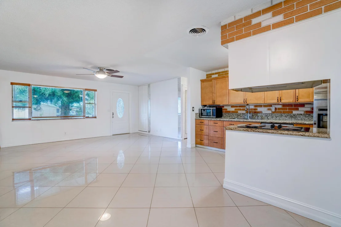 Photo of 700 Juniper Drive