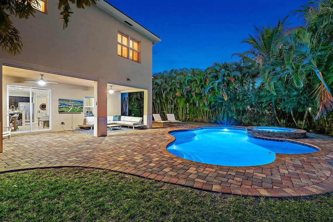 Photo of 110 Crab Cay Way