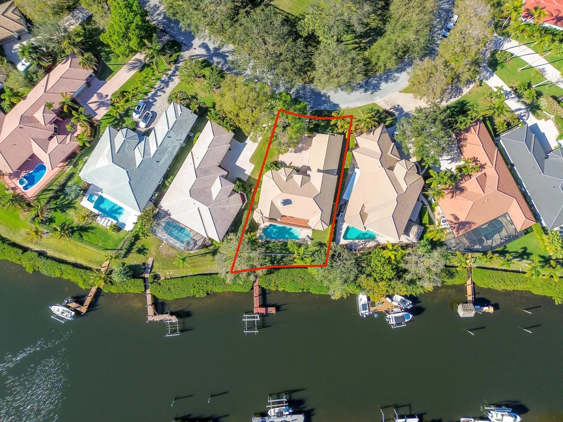 Photo of 8817 SE Compass Island Way