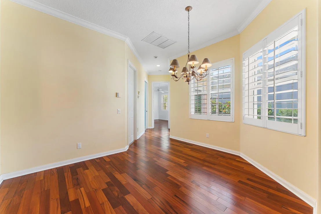 Photo of 215 New Haven Boulevard