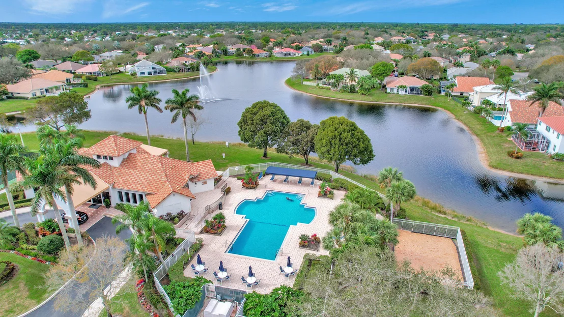 Photo of 1039 Egret Circle N