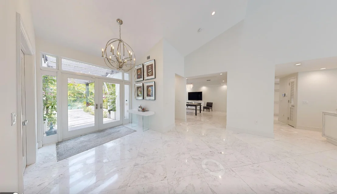 Photo of 355 Oakview Drive