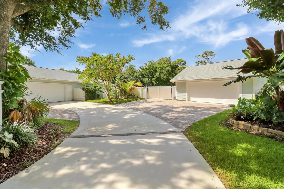Photo of 6372 197th Place N