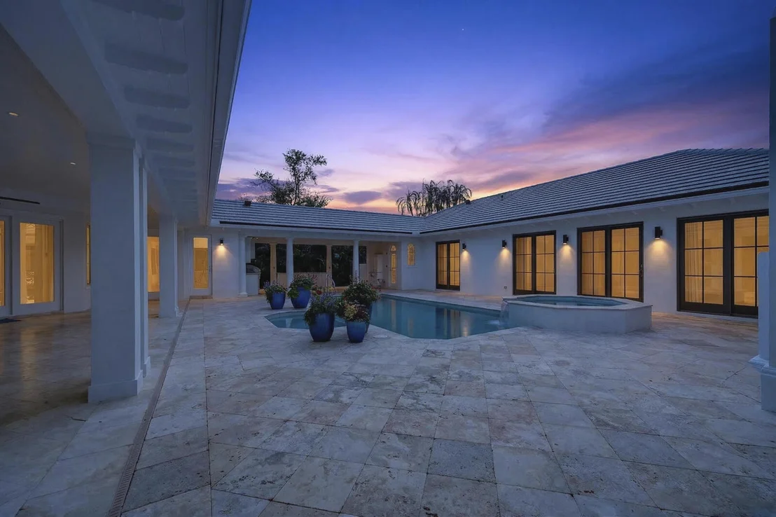 Photo of 544 Live Oak Road